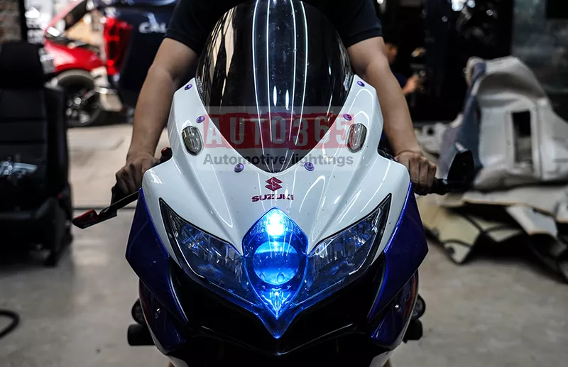 Suzuki Gsx  4 .jpg